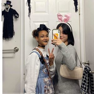 Meet your Posher, Miles